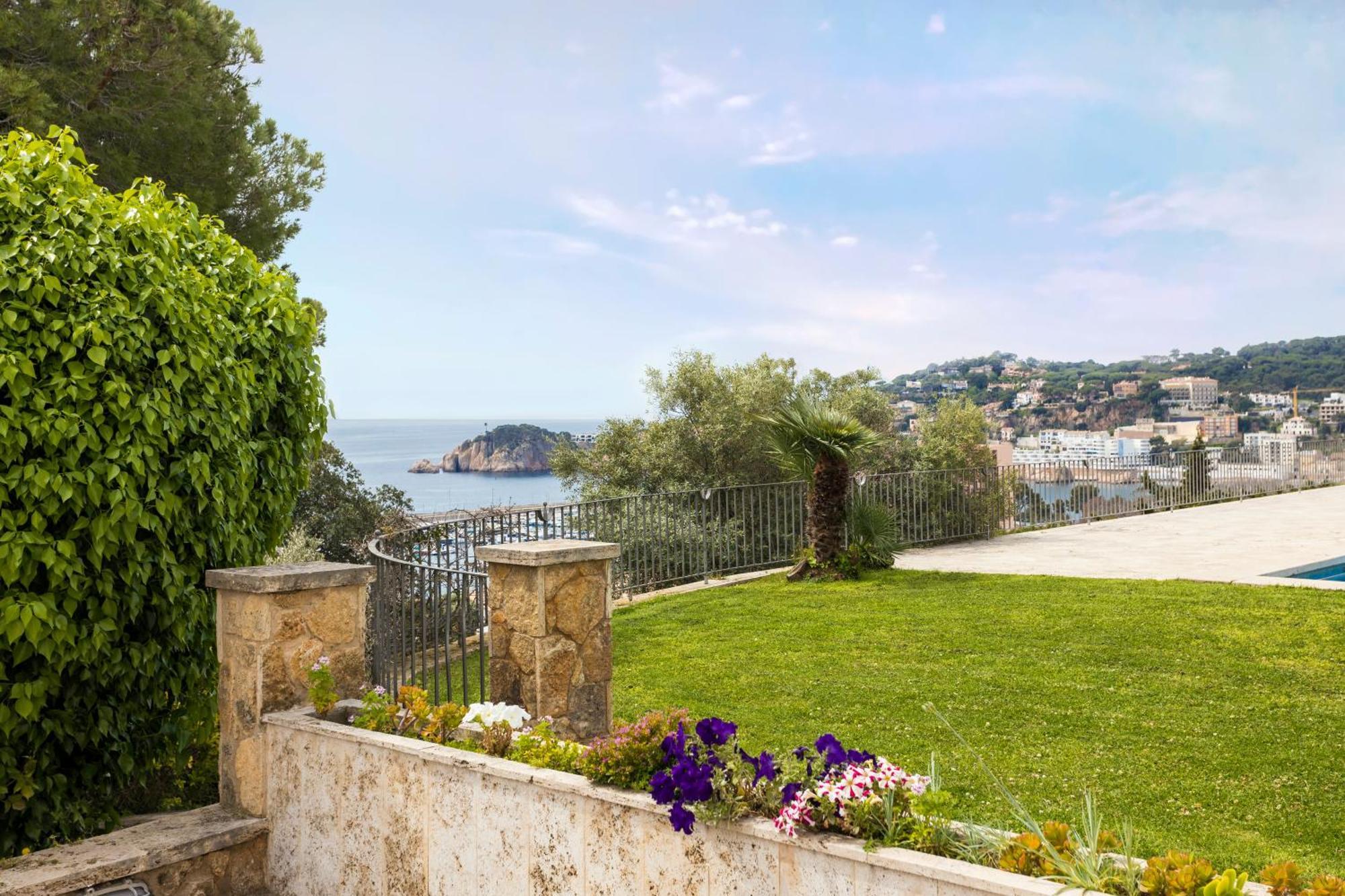 Villa Maricel Sant Feliu de Guíxols Eksteriør bilde